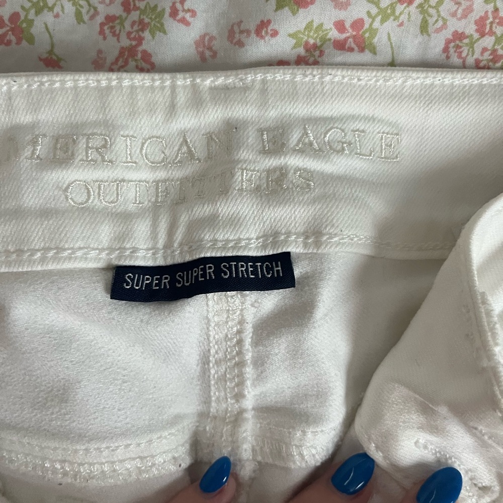 American Eagle white jeans - Picture 3 of 4